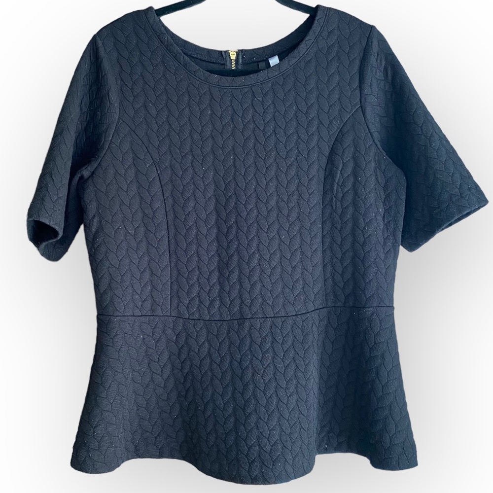 2 for $35 Kensie Black Quilted Peplum T-shirt w Gold Zipper Size Large